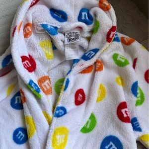M and M bathrobe